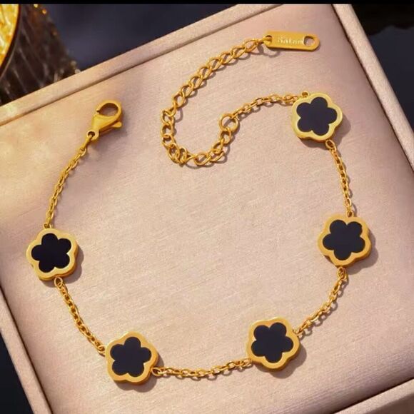 18K Gold Lucky Clover Adjustable Bracelet Womens Casual Bangle Design - Picture 4 of 5